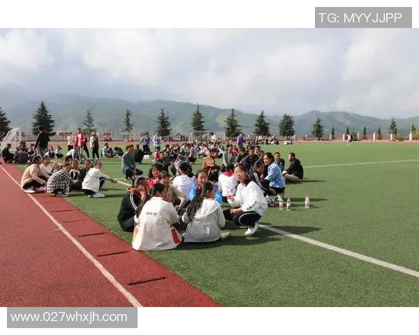 足球球星线上连麦互动畅谈绿茵激情与赛场幕后故事